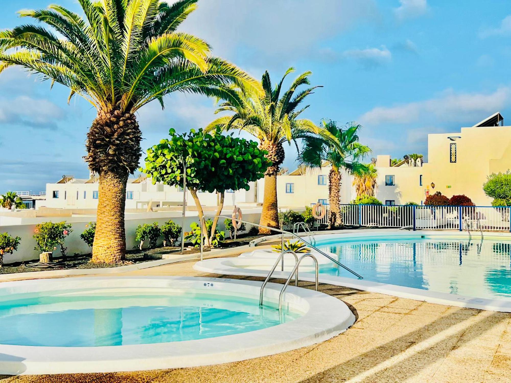Canaryislandshost L Amapola Puerto del Carmen  Bagian luar foto